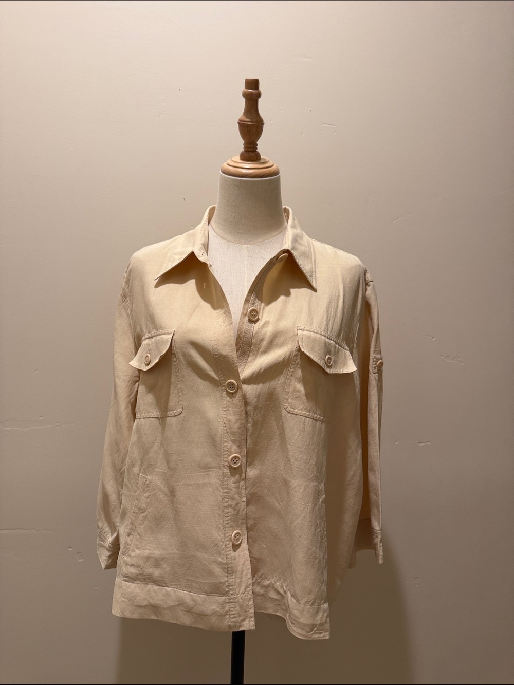 Liz Claiborne vintage silk and linen blend black tin down blouse